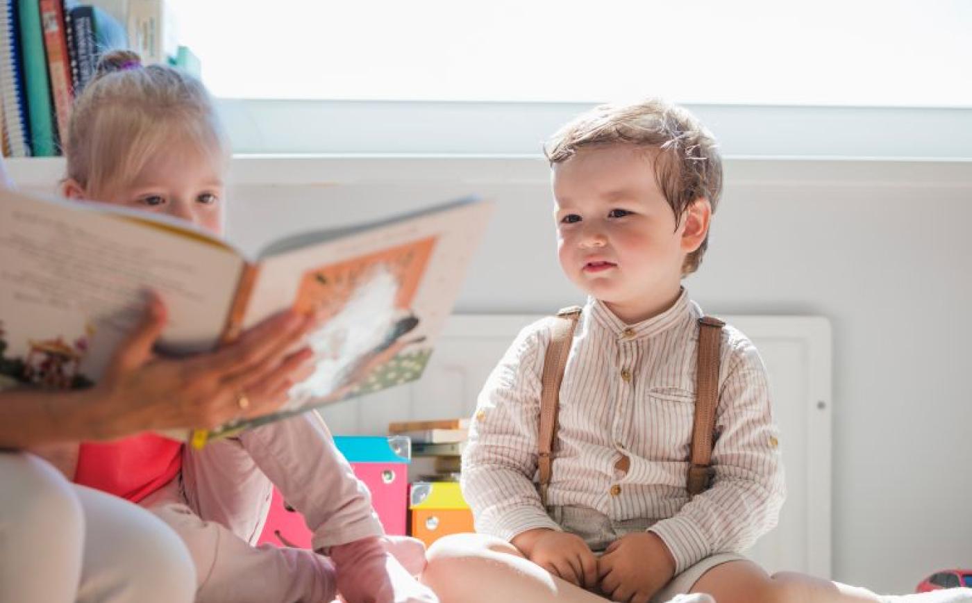 Bébé Lecteur - Freepik