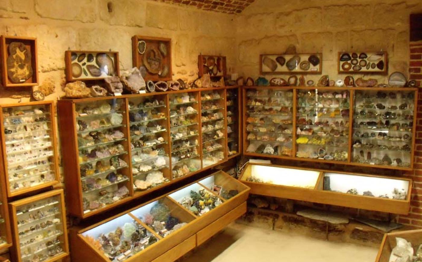 Musée minéraux et fossiles - Gacé - ©Brodin